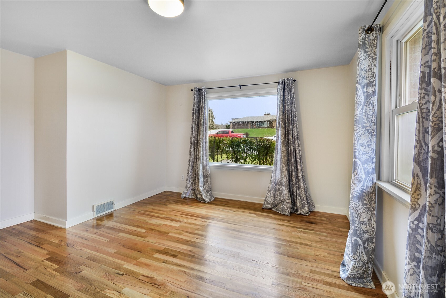 5101 Delaware Avenue Everett, WA 98203 - Photo 16 of 35