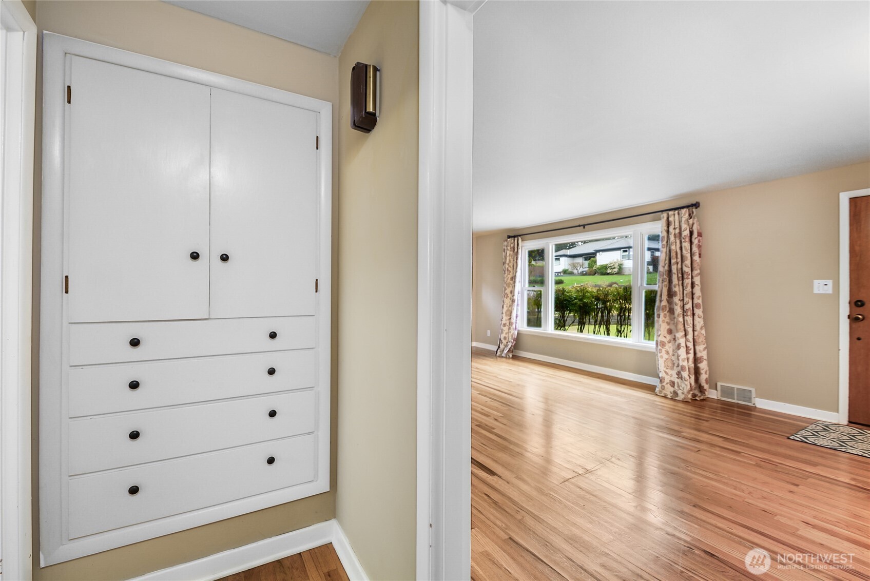 5101 Delaware Avenue Everett, WA 98203 - Photo 5 of 35