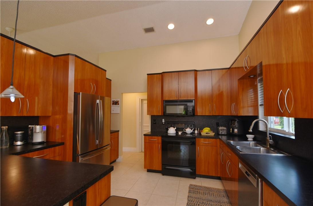 7880 Texas Trail Boca Raton, FL 33487 - Photo 17 of 64 Photo 17