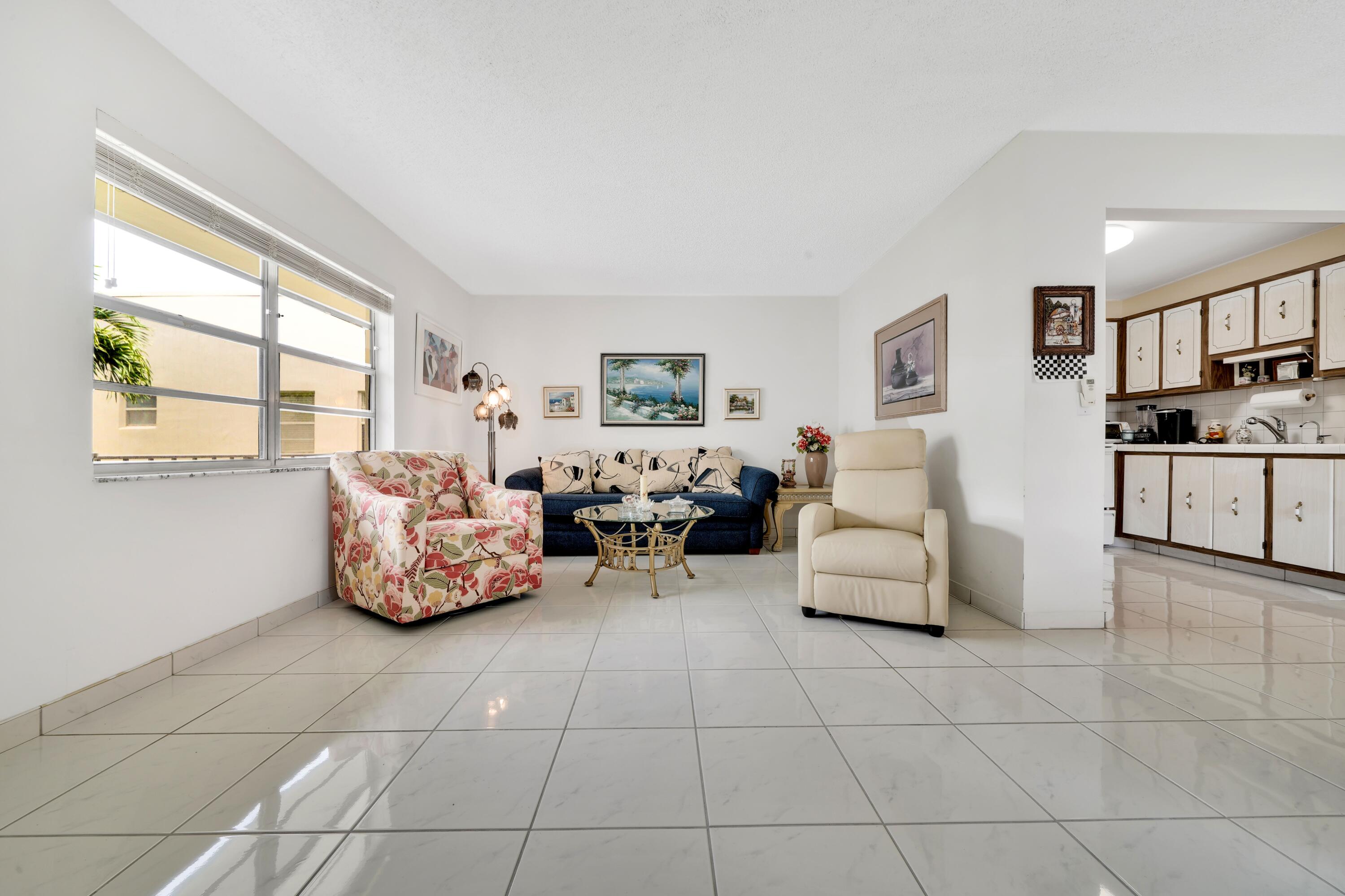 799 Normandy Delray Beach, Unit Q Delray Beach, FL 33484 - Photo 7 of 32 7