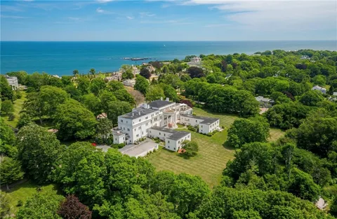 $1,265,000 | 553 Bellevue Avenue, Unit 2, Newport, RI 02840