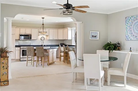 $1,265,000 | 553 Bellevue Avenue, Unit 2, Newport, RI 02840