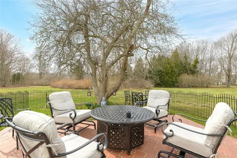 $1,265,000 | 553 Bellevue Avenue, Unit 2, Newport, RI 02840