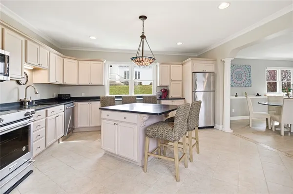 $1,265,000 | 553 Bellevue Avenue, Unit 2, Newport, RI 02840