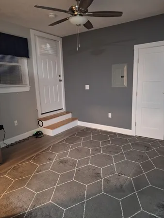 $1,900 | 527 Nantasket Avenue, Unit 3, Hull, MA 02045