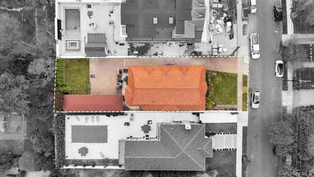 $4,899,000 | 181-30 Tudor Road | Jamaica Estates