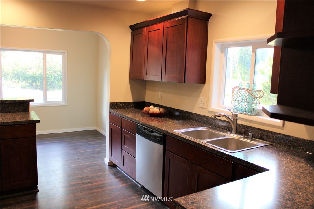6605 Sidney Road Southwest Port Orchard, WA 98367 - Photo 3 of 25 Gallery Image 3