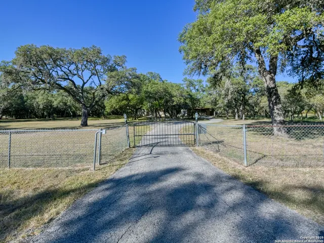 $799,000 | 7743 Mountain Trail, Boerne, TX 78015