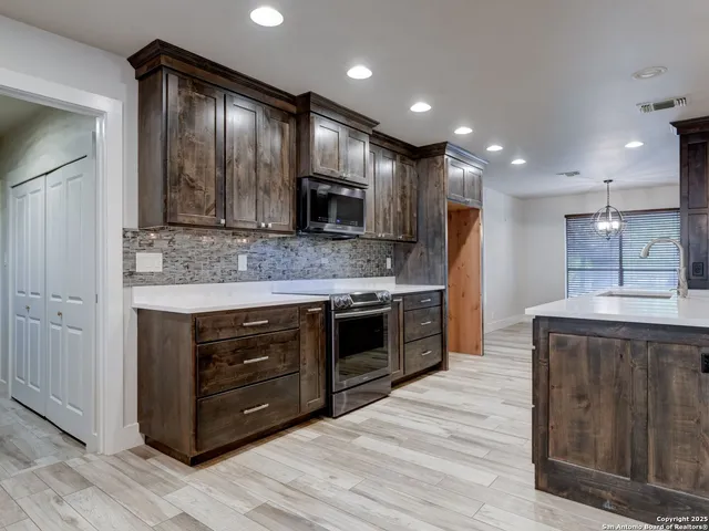 $799,000 | 7743 Mountain Trail, Boerne, TX 78015