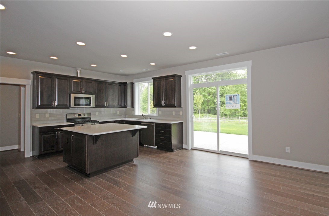 4702 Northeast 25th Street Renton, WA 98059 - Photo 8 of 23