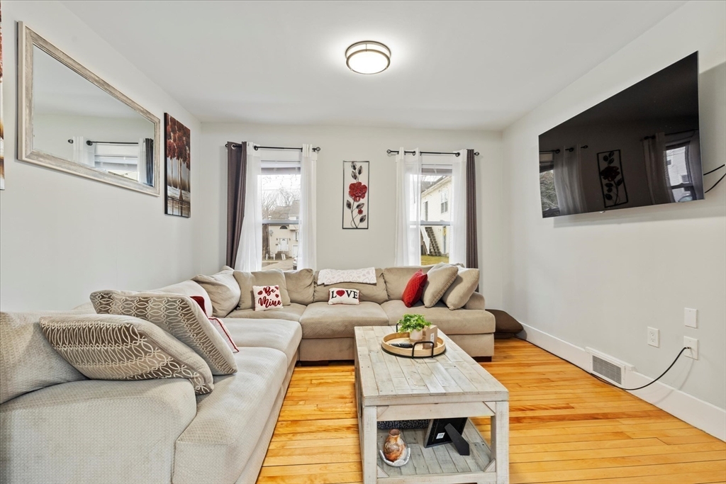 1 Ralph Avenue Worcester, MA 01604 - Photo 10 of 42