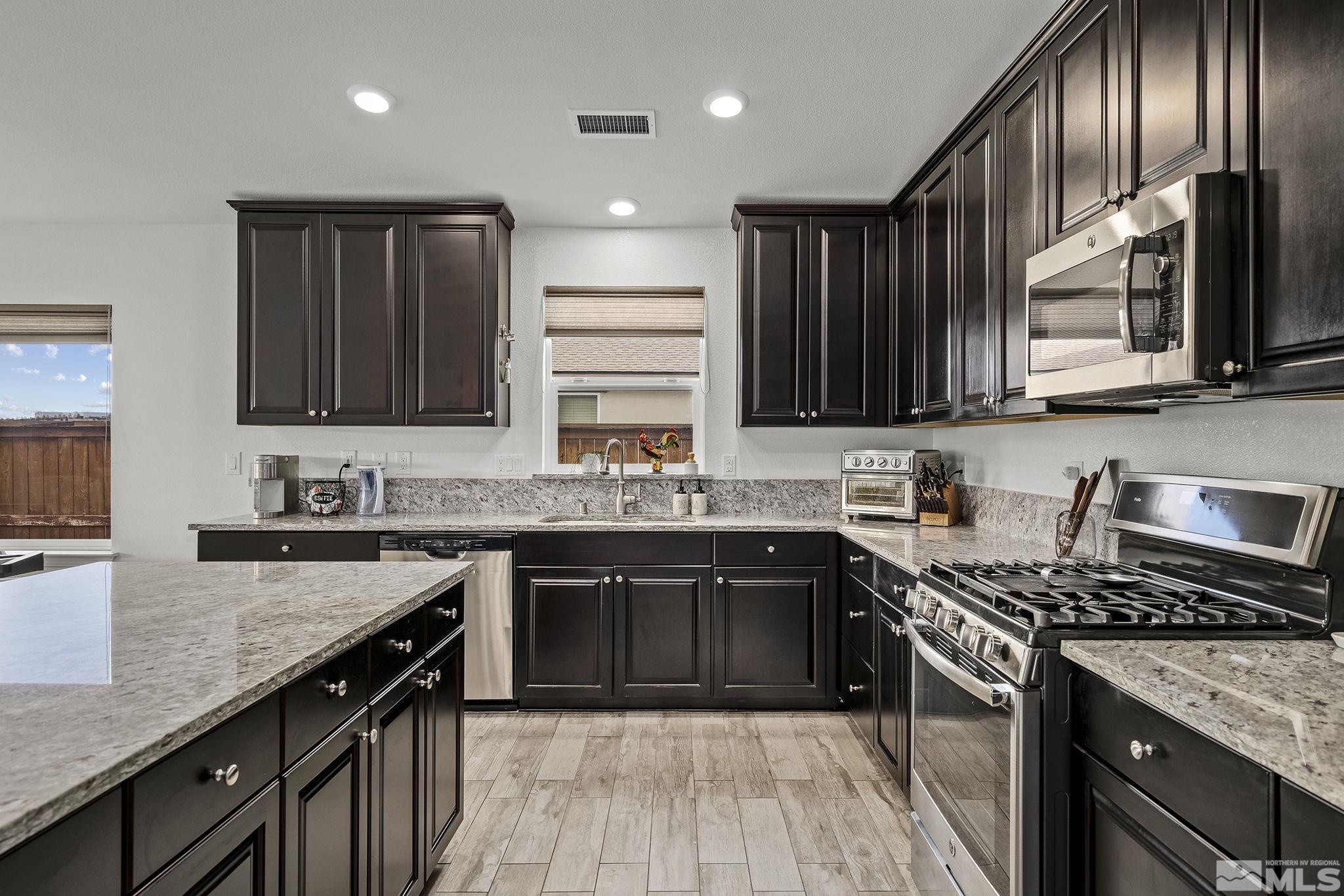 7351 Rutherford Drive Reno, NV 89506 - Photo 12 of 29 Photo 12