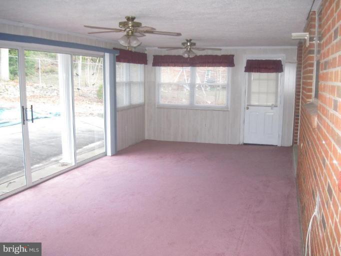3910 Howard Road Beltsville, MD 20705 - Photo 15 of 29 Sunroom