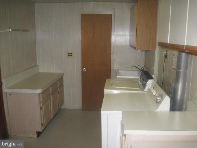 3910 Howard Road Beltsville, MD 20705 - Photo 22 of 29 Laundry Area 1