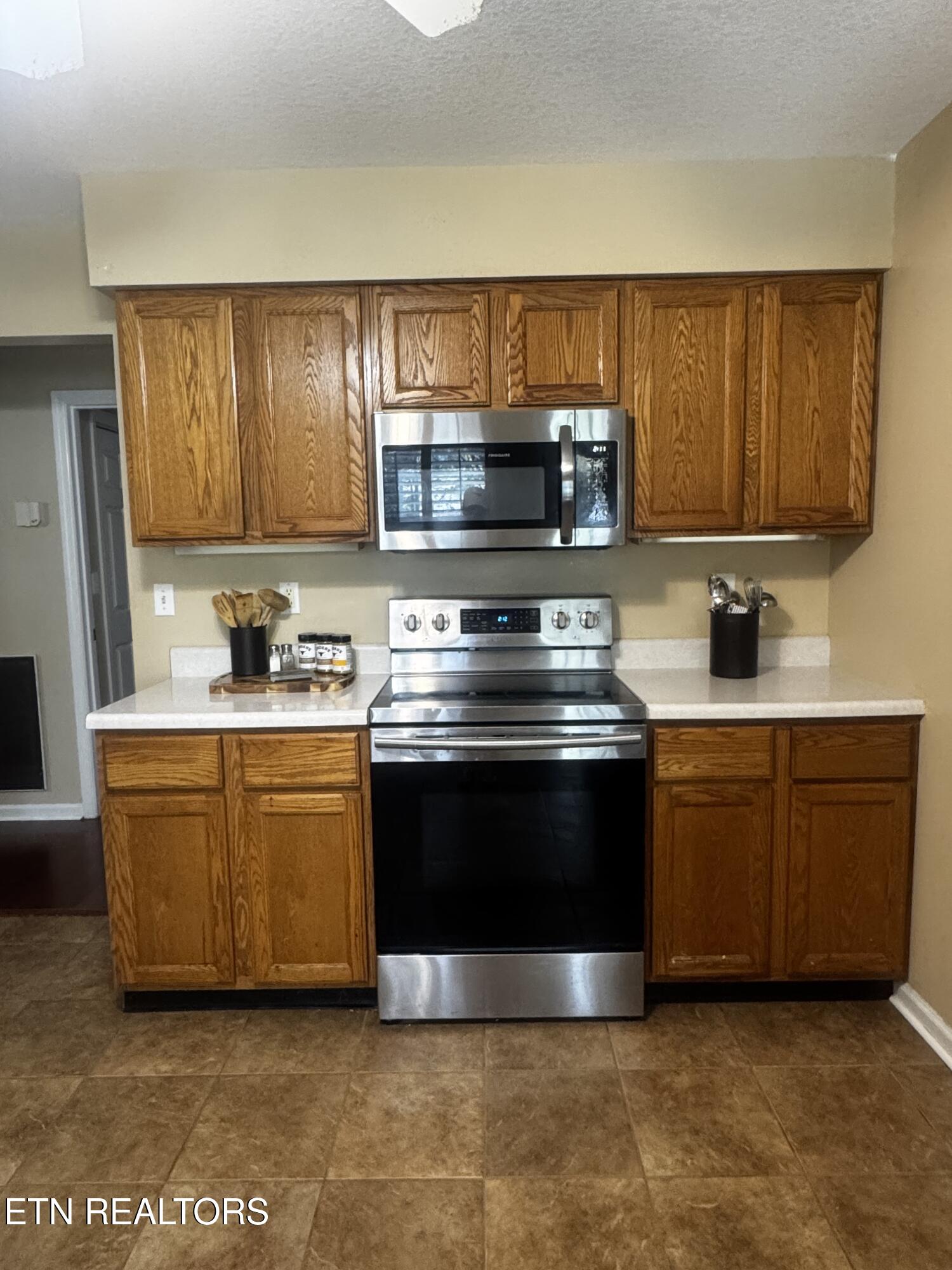 1663 Maremont Road Knoxville, TN 37918 - Photo 12 of 18 Kitchen