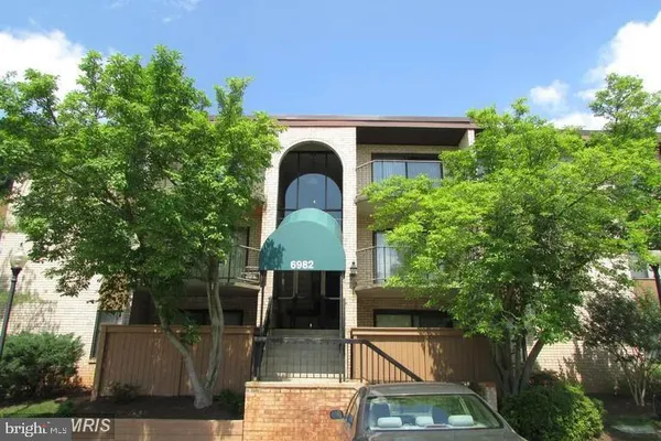 $1,700 | 6982 Hanover Parkway, Unit 400, Greenbelt, MD 20770