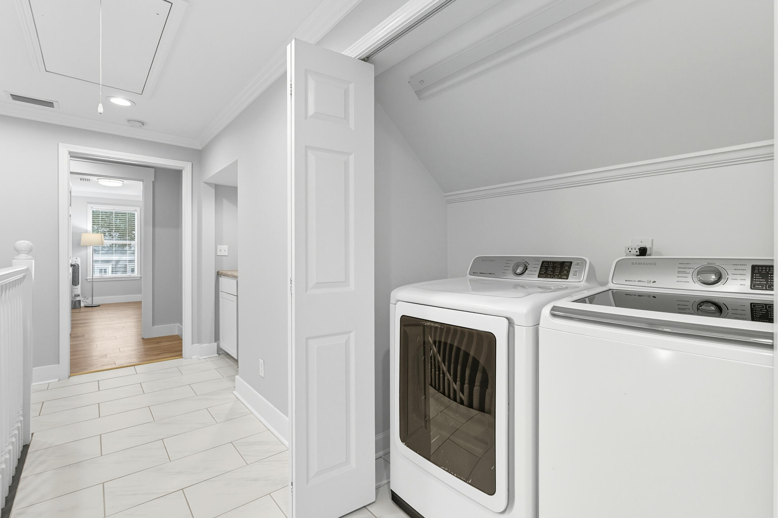 144 Hickory Street Santa Rosa Beach, FL 32459 - Photo 37 of 60 a utility room with dryer and washer