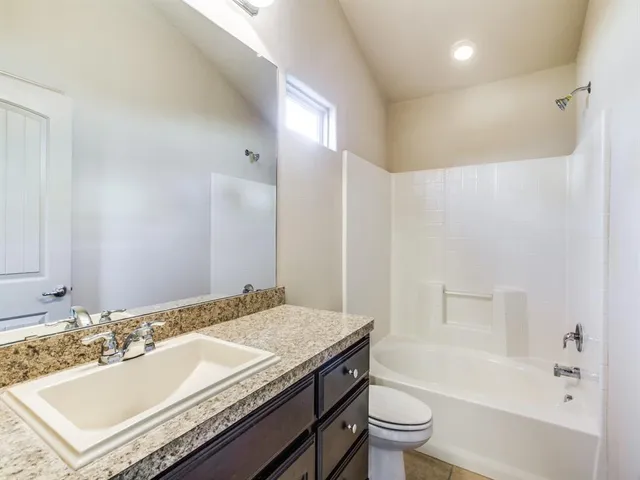 $1,795 | 1325 Briarwood Drive, Azle, TX 76020