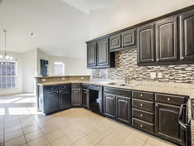 $1,795 | 1325 Briarwood Drive, Azle, TX 76020