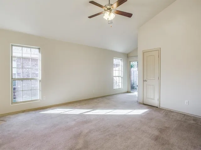 $1,795 | 1325 Briarwood Drive, Azle, TX 76020