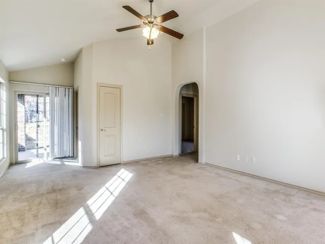 $1,795 | 1325 Briarwood Drive, Azle, TX 76020