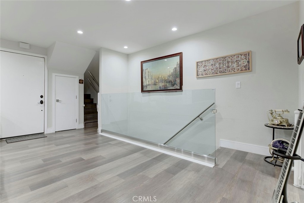 1881 Alpha Road, Unit 17 Glendale, CA 91208 - Photo 11 of 41