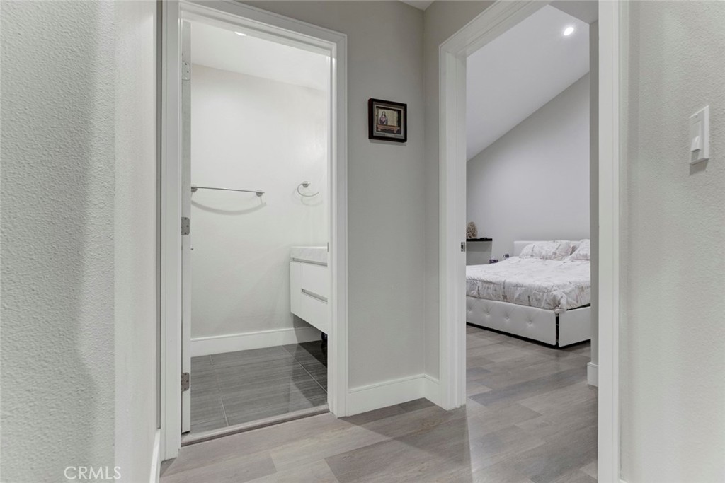 1881 Alpha Road, Unit 17 Glendale, CA 91208 - Photo 15 of 41