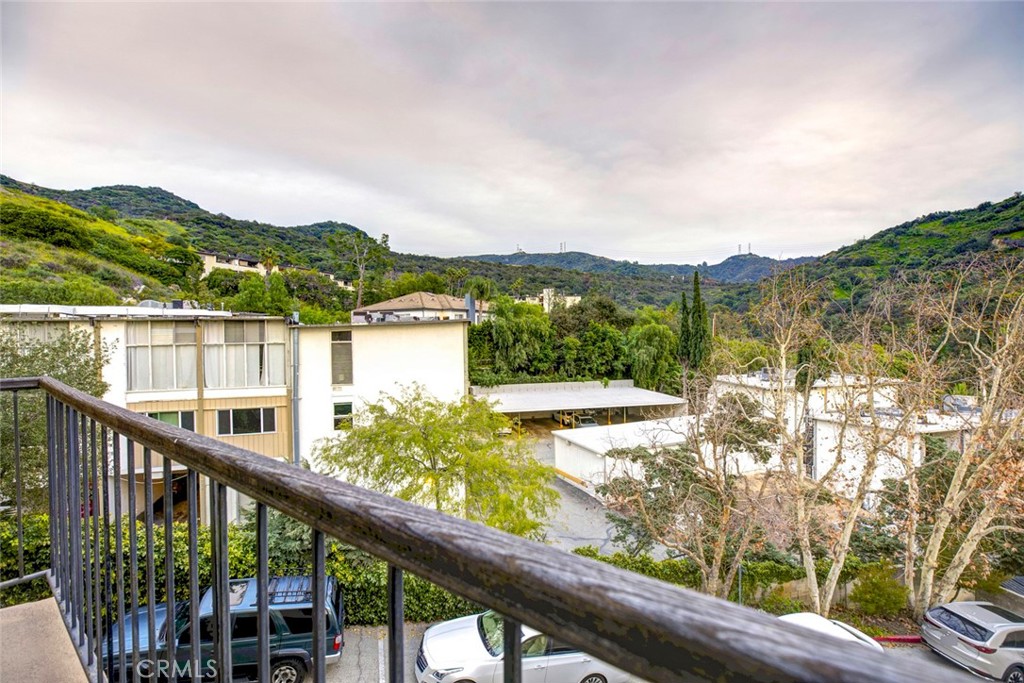 1881 Alpha Road, Unit 17 Glendale, CA 91208 - Photo 27 of 41