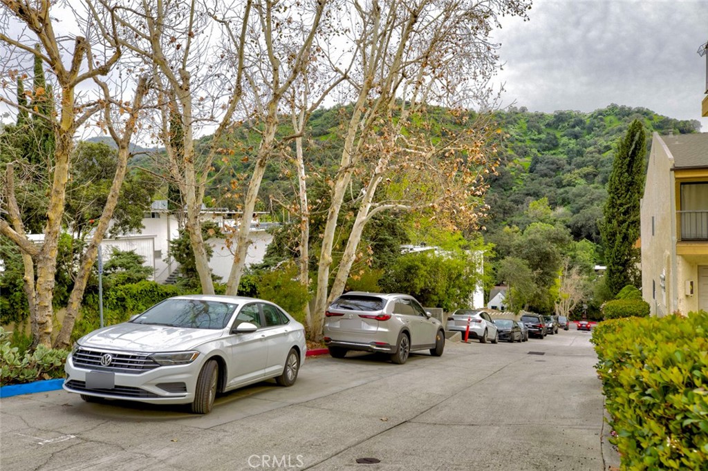 1881 Alpha Road, Unit 17 Glendale, CA 91208 - Photo 30 of 41