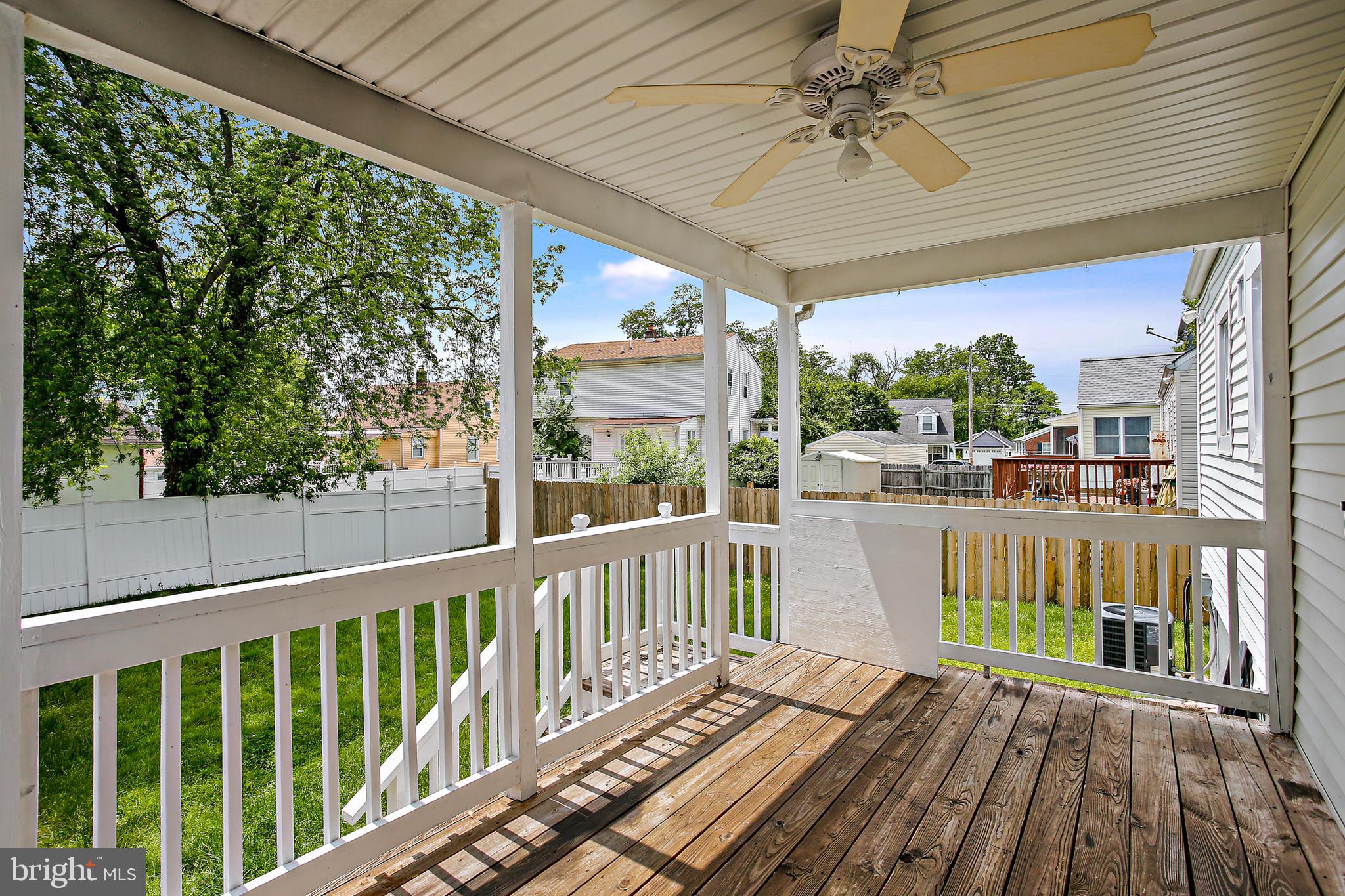 301 Townsend Road Essex, MD 21221 - Photo 4 of 33