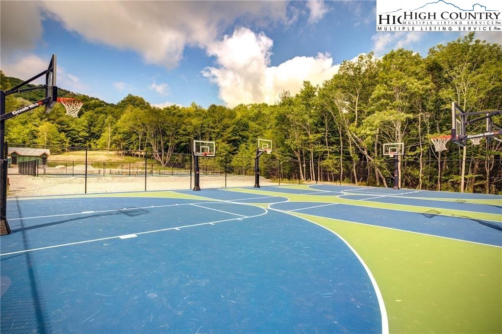 80 Lands End Trail Banner Elk, NC 28604 - Photo 11 of 31 a view of a indoor basketball court