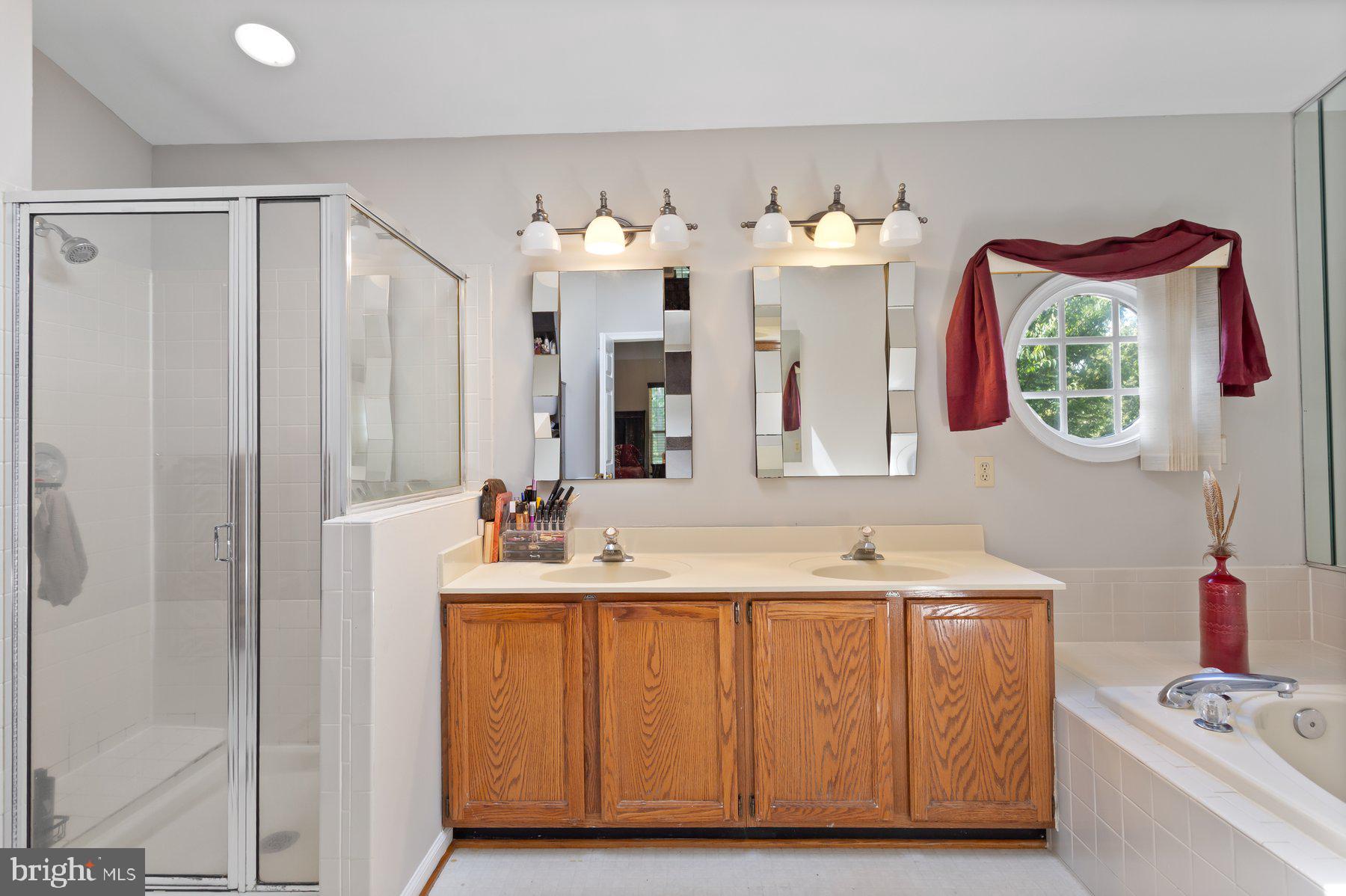 14708 Bisque Street Accokeek, MD 20607 - Photo 27 of 39 Primary Bath