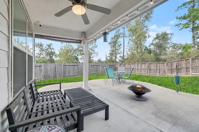 $330,000 | 14106 Locke Point Court, Conroe, TX 77384