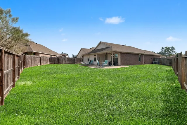 $330,000 | 14106 Locke Point Court, Conroe, TX 77384