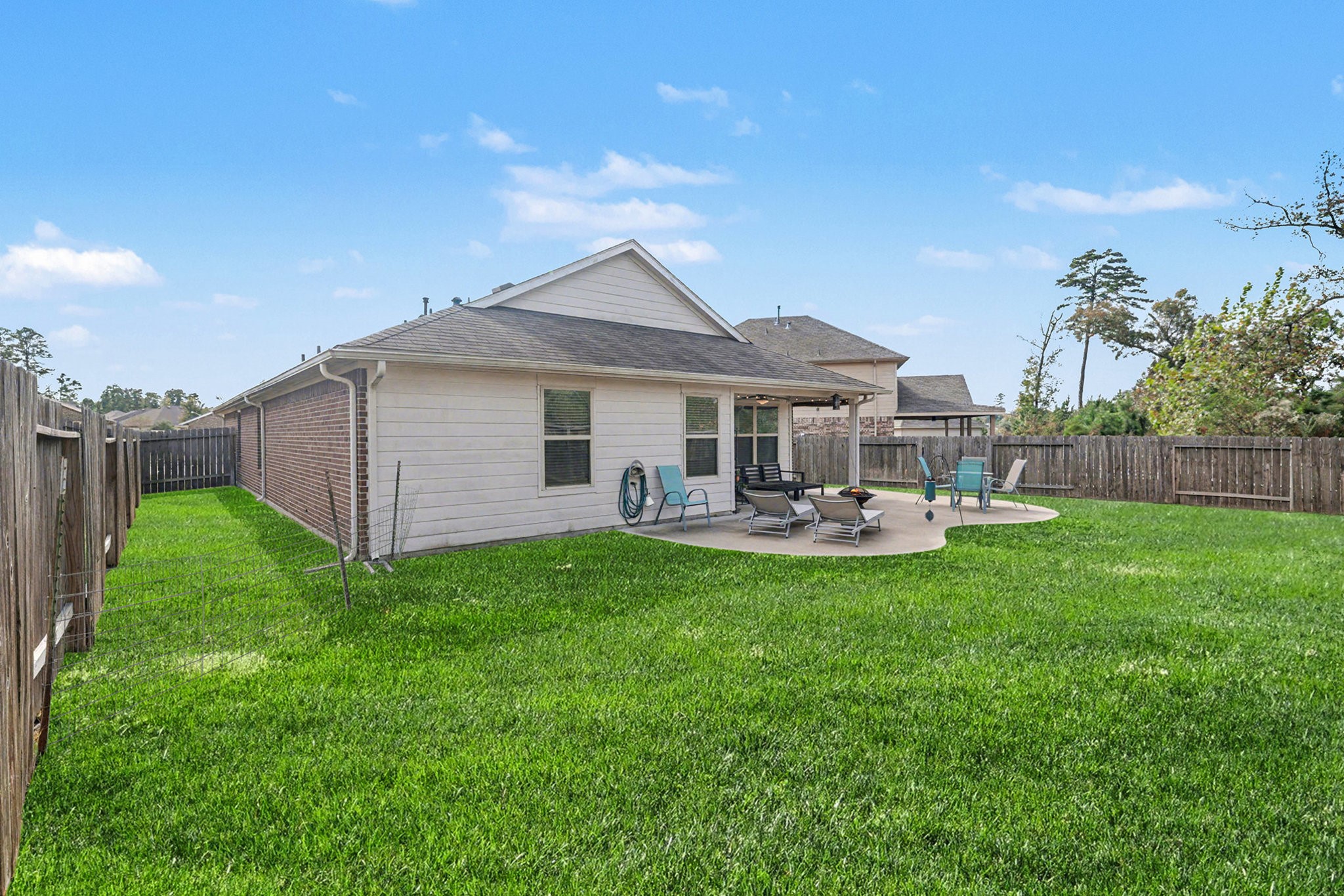 14106 Locke Point Court Conroe, TX 77384 - Photo 27 of 34