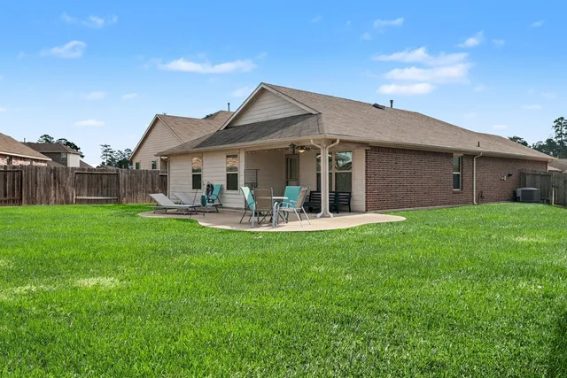 $330,000 | 14106 Locke Point Court, Conroe, TX 77384