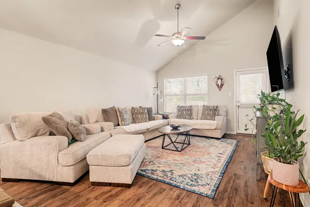 $330,000 | 14106 Locke Point Court, Conroe, TX 77384