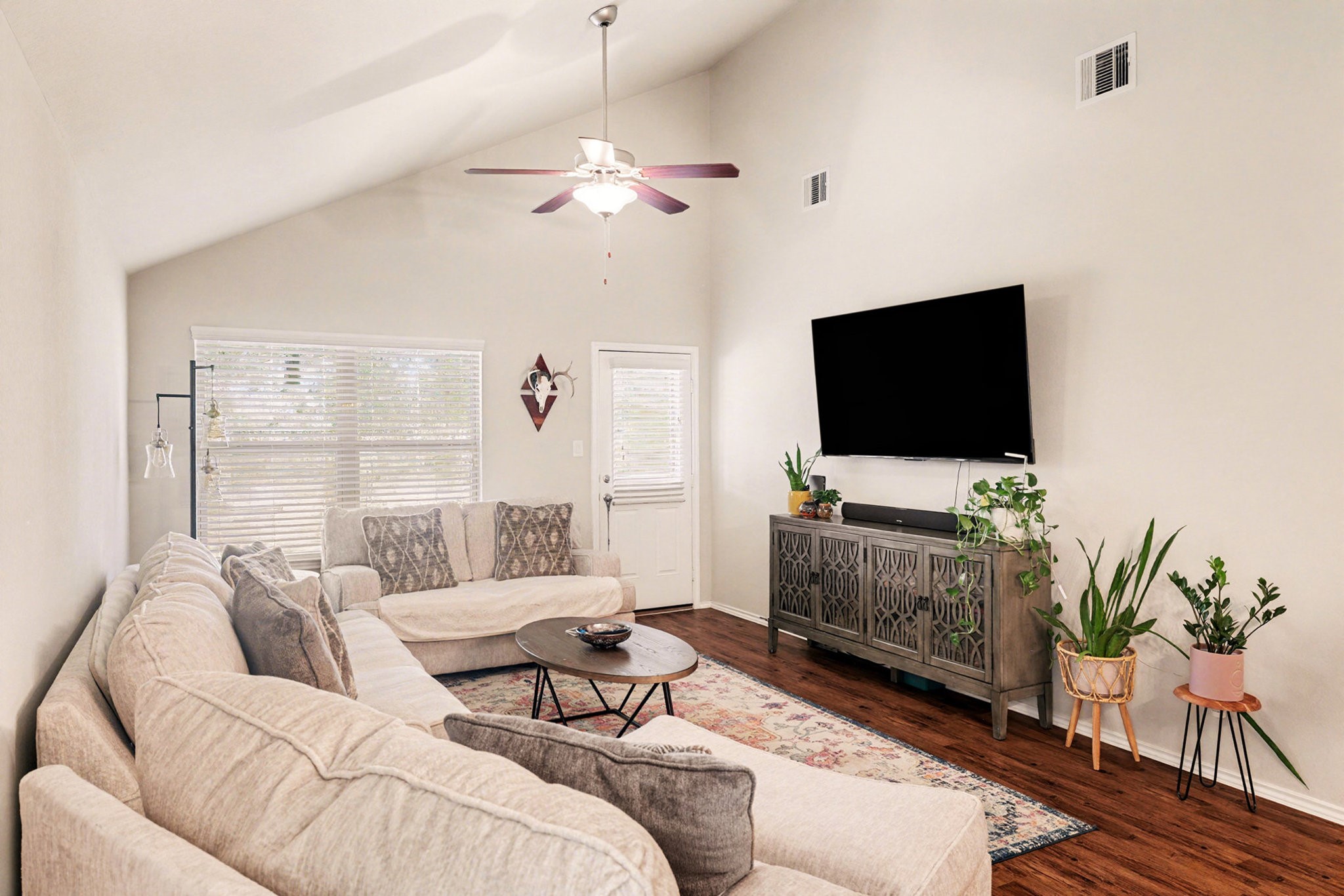 14106 Locke Point Court Conroe, TX 77384 - Photo 9 of 34