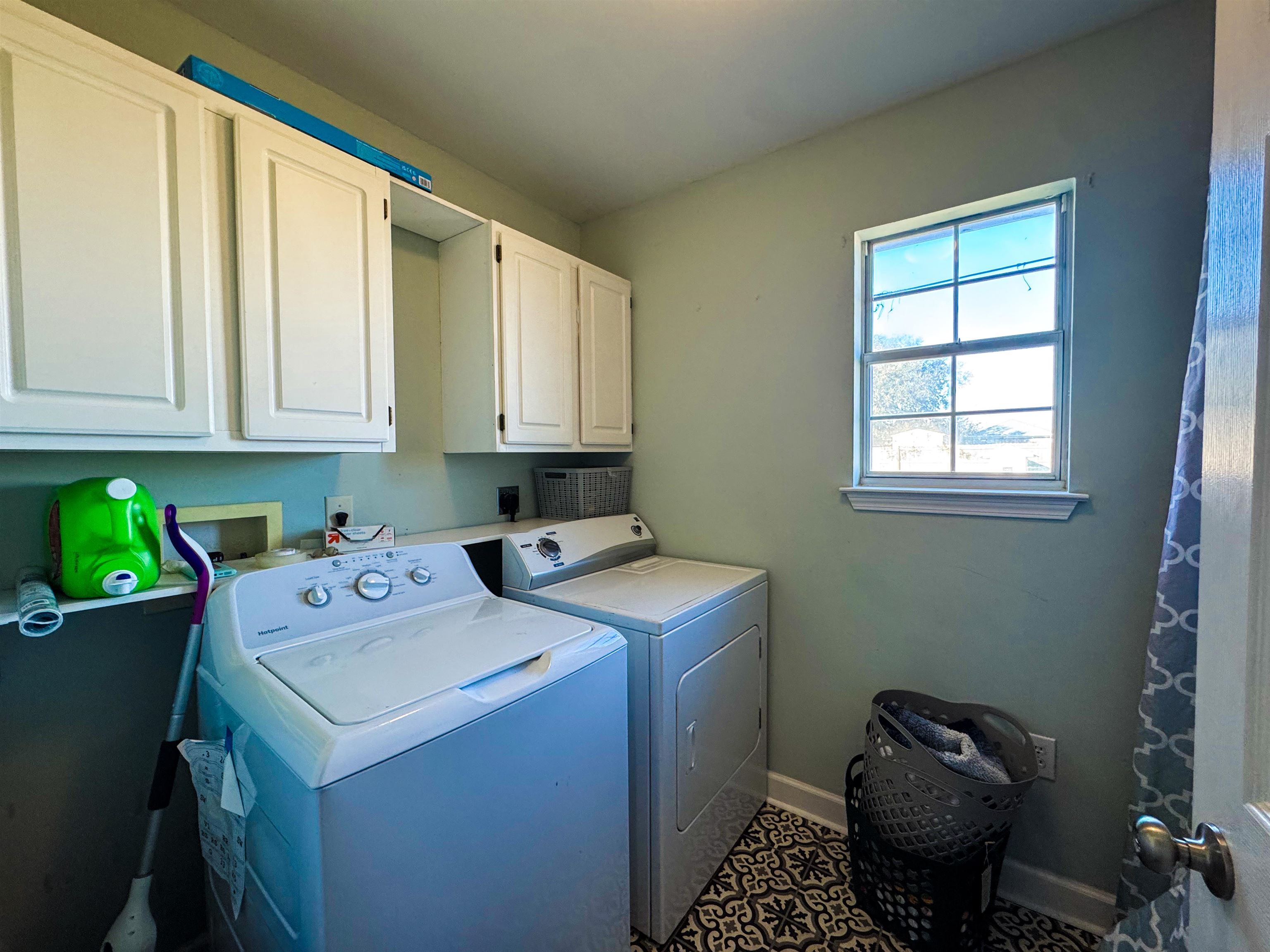 8927 Gryder Street Foley, AL 36535 - Photo 16 of 18 Laundry