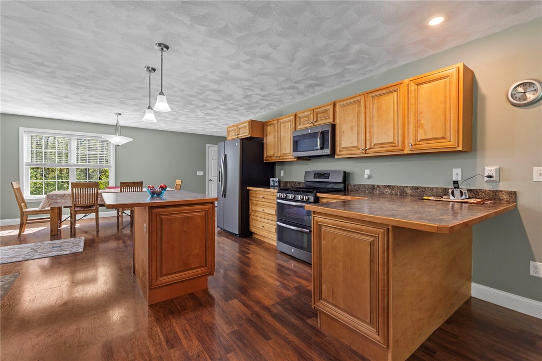 799 Chestnut Hill Road Glocester, RI 02814 - Photo 11 of 45