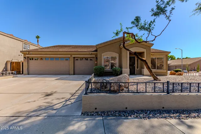 $474,900 | 8479 West Berridge Lane, Glendale, AZ 85303