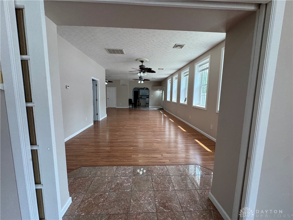 523 Newport Road Xenia, OH 45385 - Photo 22 of 43
