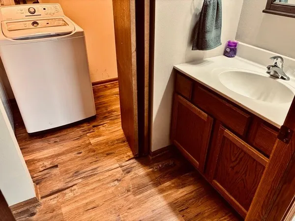 $184,900 | 364 Minz Park Circle, Unit 3, West Bend, WI 53095