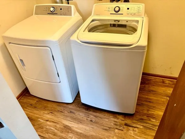 $184,900 | 364 Minz Park Circle, Unit 3, West Bend, WI 53095