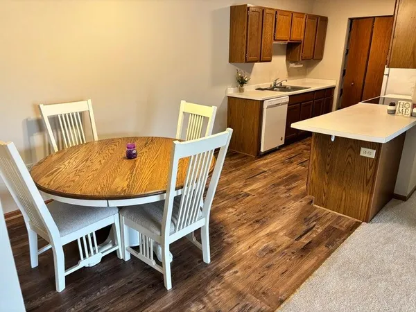 $184,900 | 364 Minz Park Circle, Unit 3, West Bend, WI 53095
