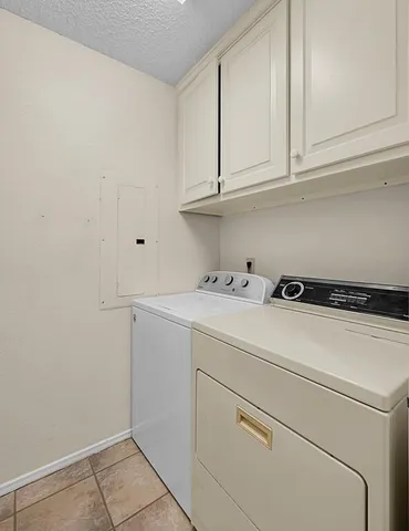 $285,000 | 1013 December Drive, Hewitt, TX 76643