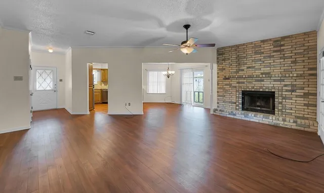 $285,000 | 1013 December Drive, Hewitt, TX 76643