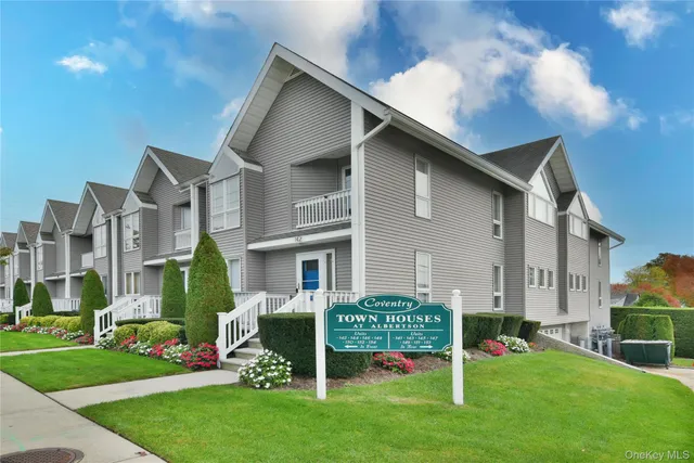 $775,000 | 142 I U Willets Road, Albertson, NY 11507