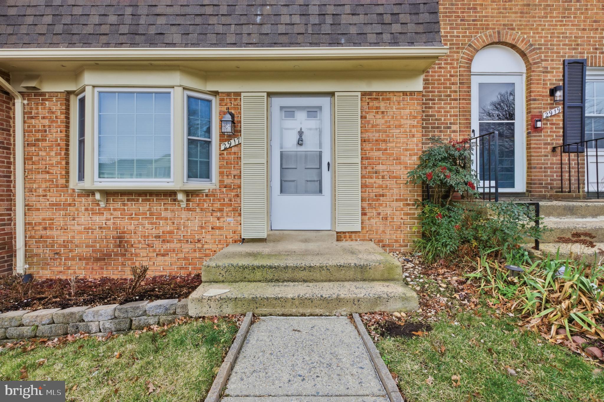 2917 Seminole Road Woodbridge, VA 22192 - Photo 4 of 44 Charming entrance with inviting curb appeal.