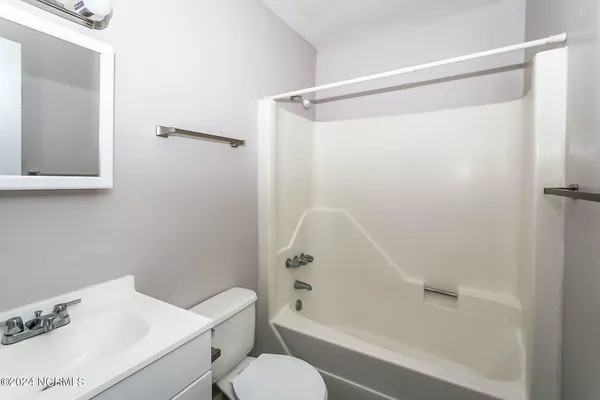 $1,000 | 201 Shipman Road, Unit D15, Havelock, NC 28532
